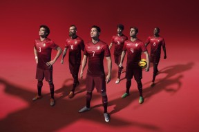 新加坡-凯恩三战封神，热火极限突围—得分碾压对手，铁血军团剑指巅峰